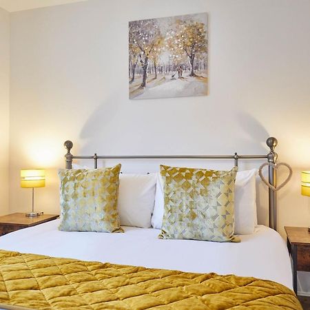 Host & Stay - Redsky House Whitby Bagian luar foto